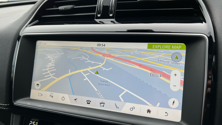 Jaguar F-Pace 2.0d [240] Chequered Flag 5dr Auto AWD Diesel Estate